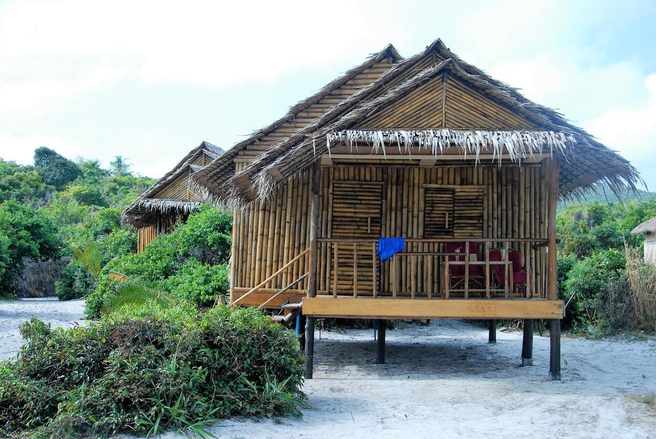 Tree Bar Hostel Koh Rong Sanloem Dış mekan fotoğraf