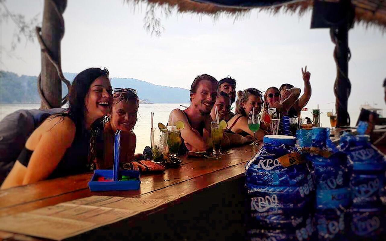 Tree Bar Hostel Koh Rong Sanloem Dış mekan fotoğraf