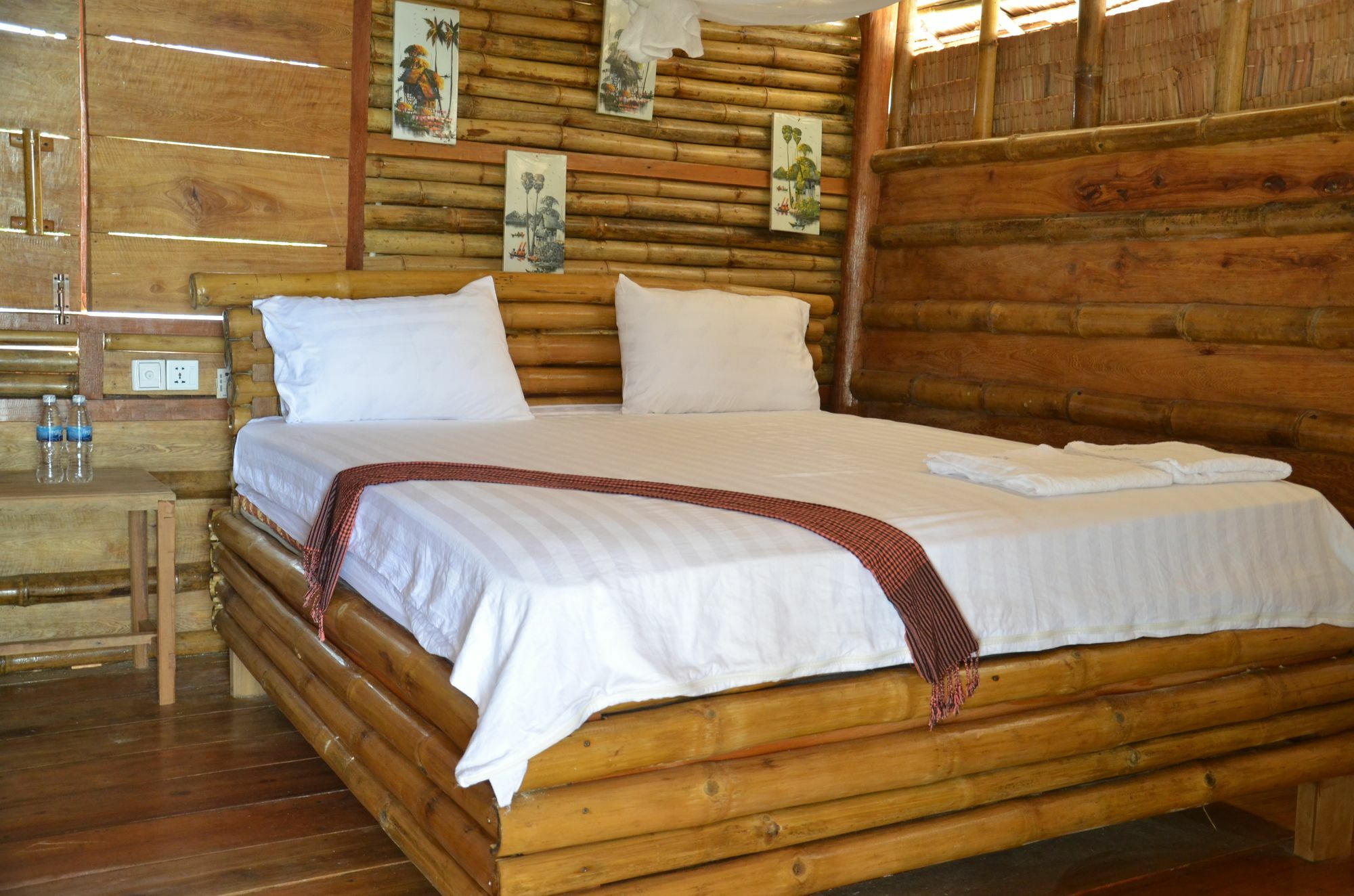 Tree Bar Hostel Koh Rong Sanloem Dış mekan fotoğraf